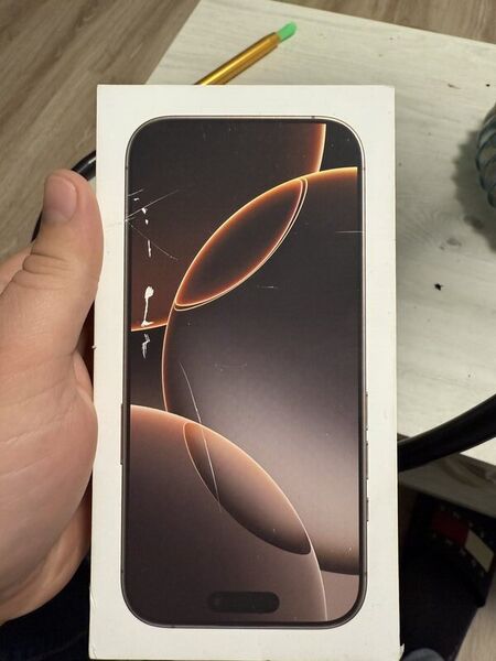 iPhone 16 Pro